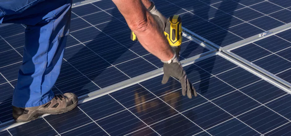 Subunternehmer für Photovoltaik-Montage bei Energieversum