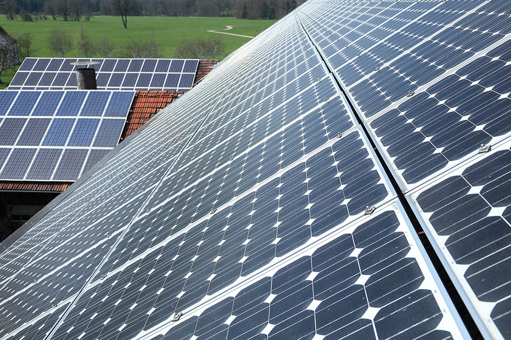 Photovoltaik Ertrag Ausrichtung - Die Ausrichtung und Neigung hat eine direkte Auswirkung auf den Ertrag einer Photovoltaikanlage Photovoltaik Ertrag Ausrichtung - Die Ausrichtung und Neigung hat eine direkte Auswirkung auf den Ertrag einer Photovoltaikanlage